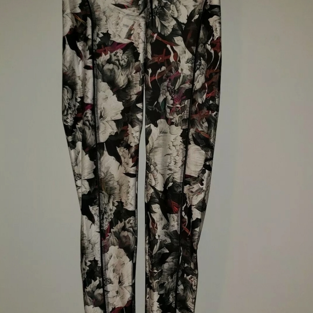 Labellamafia Black Floral Athletic Pants Legging S